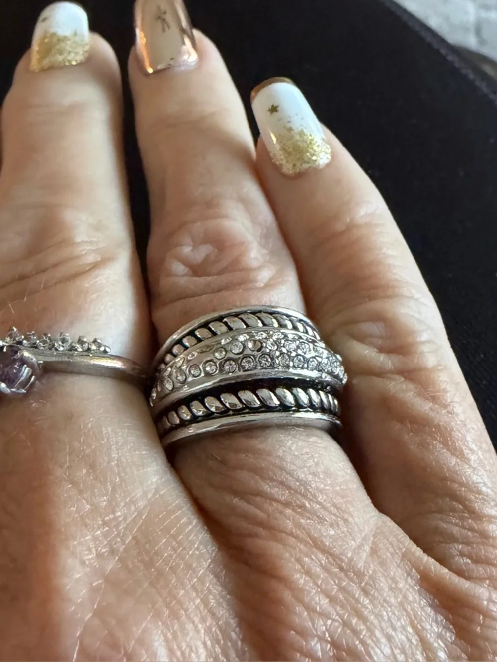 Sparkle Allure Antiqued Twist Womens 6 Crystal Pure Silver Over Brass Band